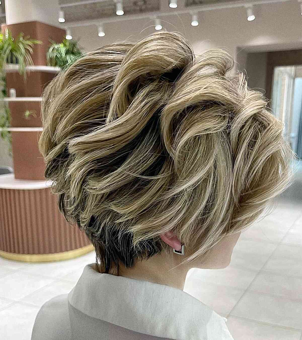 51 Stylish Long Pixie Bob Haircuts for a Unique Length and Style