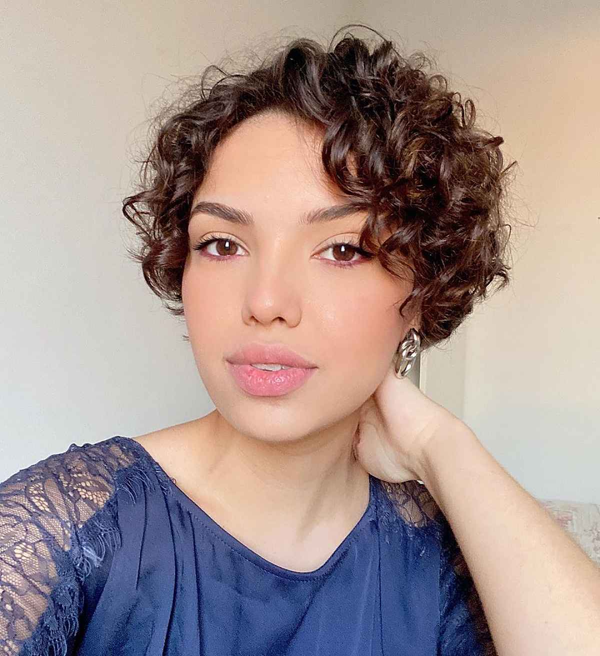 51 Stylish Long Pixie Bob Haircuts for a Unique Length and Style