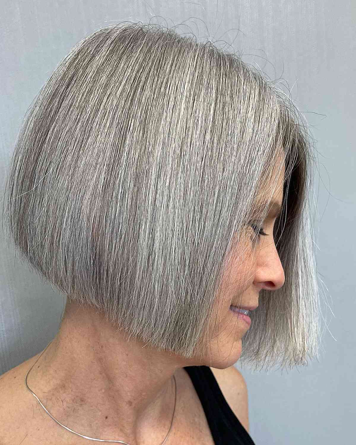 The Chin-Length Blunt Bob Is Trending and Here Are 43 Chic Ideas
