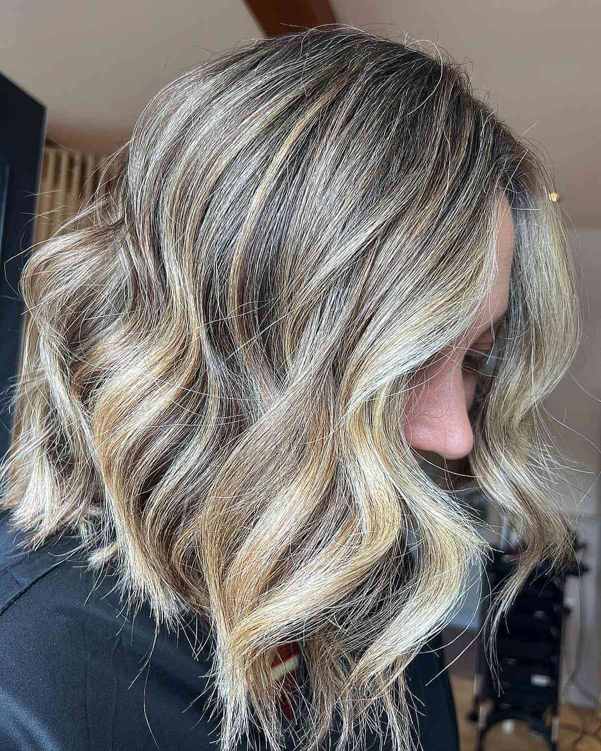 29 Hottest Long Wavy Bob Haircuts Anyone Can Pull Off