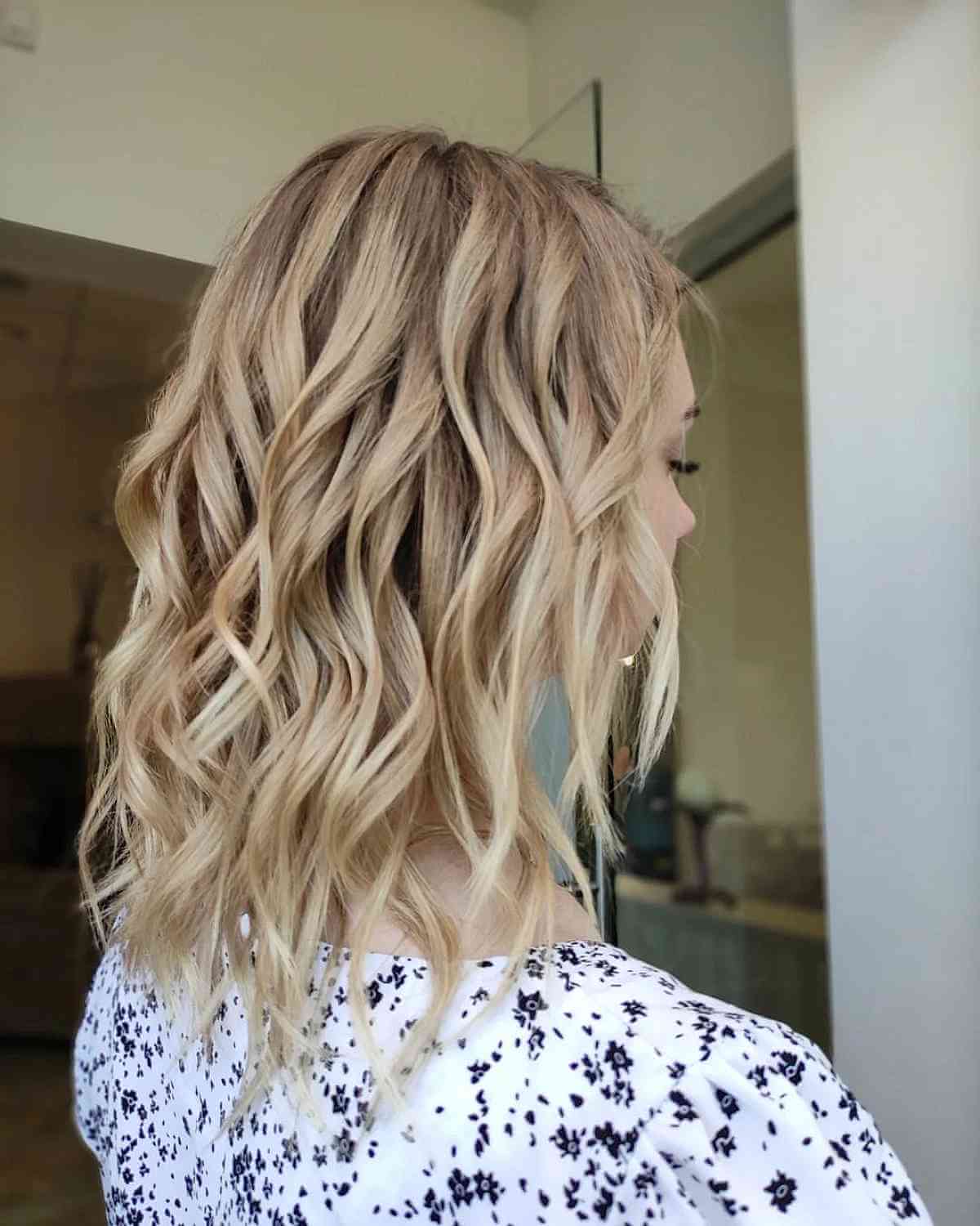 29 Hottest Long Wavy Bob Haircuts Anyone Can Pull Off