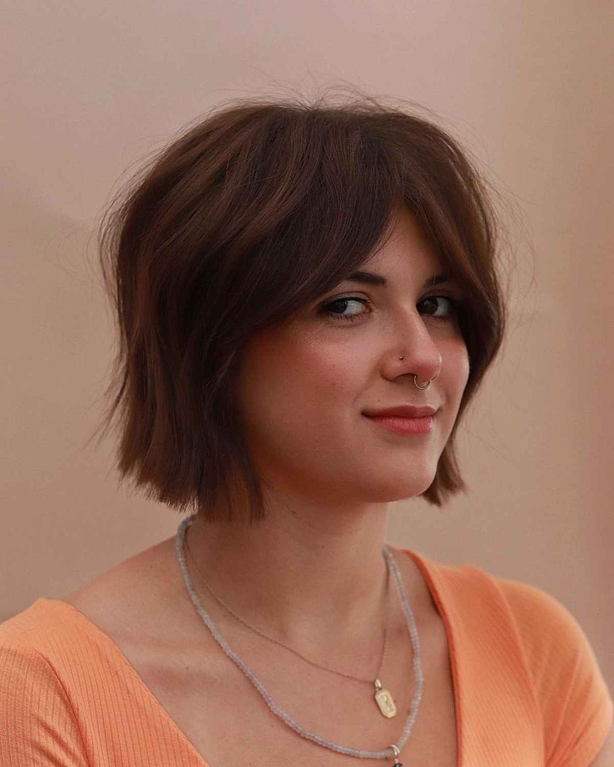 35 Bob with Curtain Bangs Hairstyle Ideas for Modern, Beachy Women
