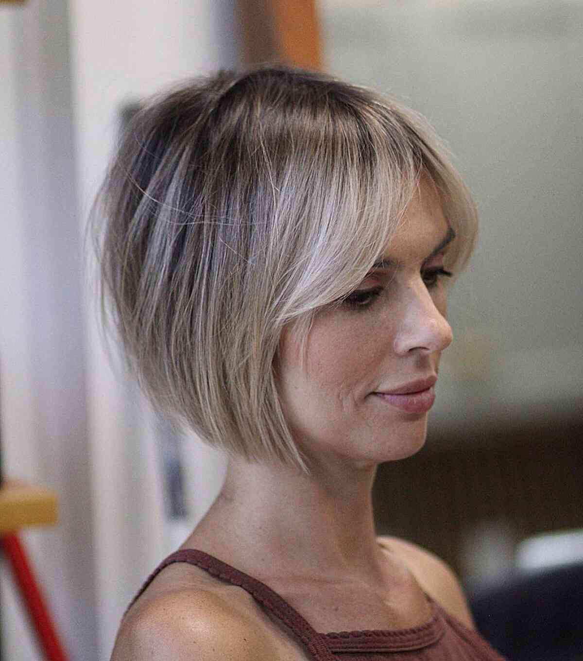 35 Bob with Curtain Bangs Hairstyle Ideas for Modern, Beachy Women