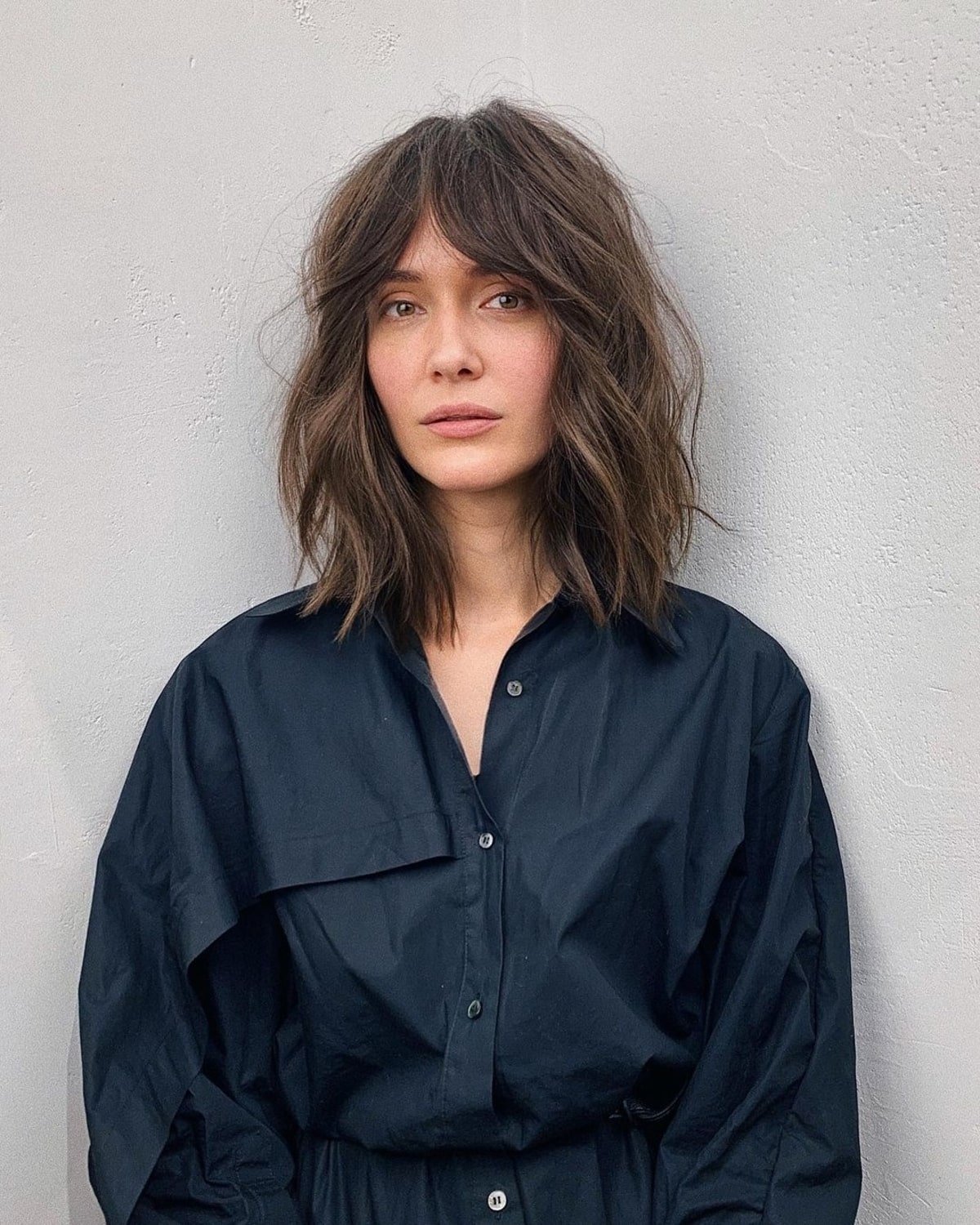 35 Bob with Curtain Bangs Hairstyle Ideas for Modern, Beachy Women