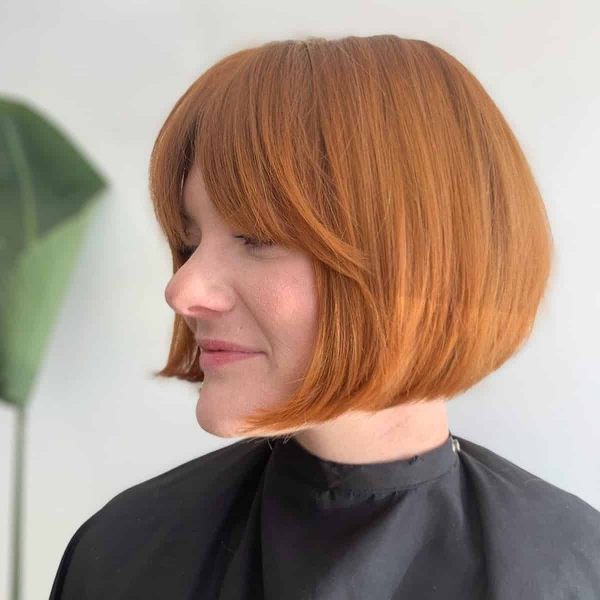 35 Bob with Curtain Bangs Hairstyle Ideas for Modern, Beachy Women