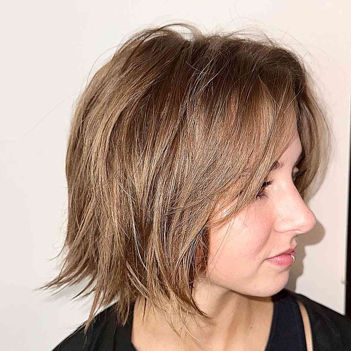 35 Trendy Choppy Bob with Bangs for a Modern Beachy Style