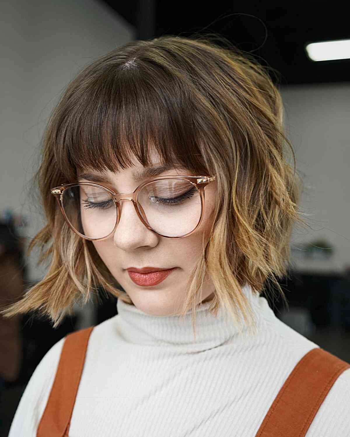 35 Trendy Choppy Bob with Bangs for a Modern Beachy Style