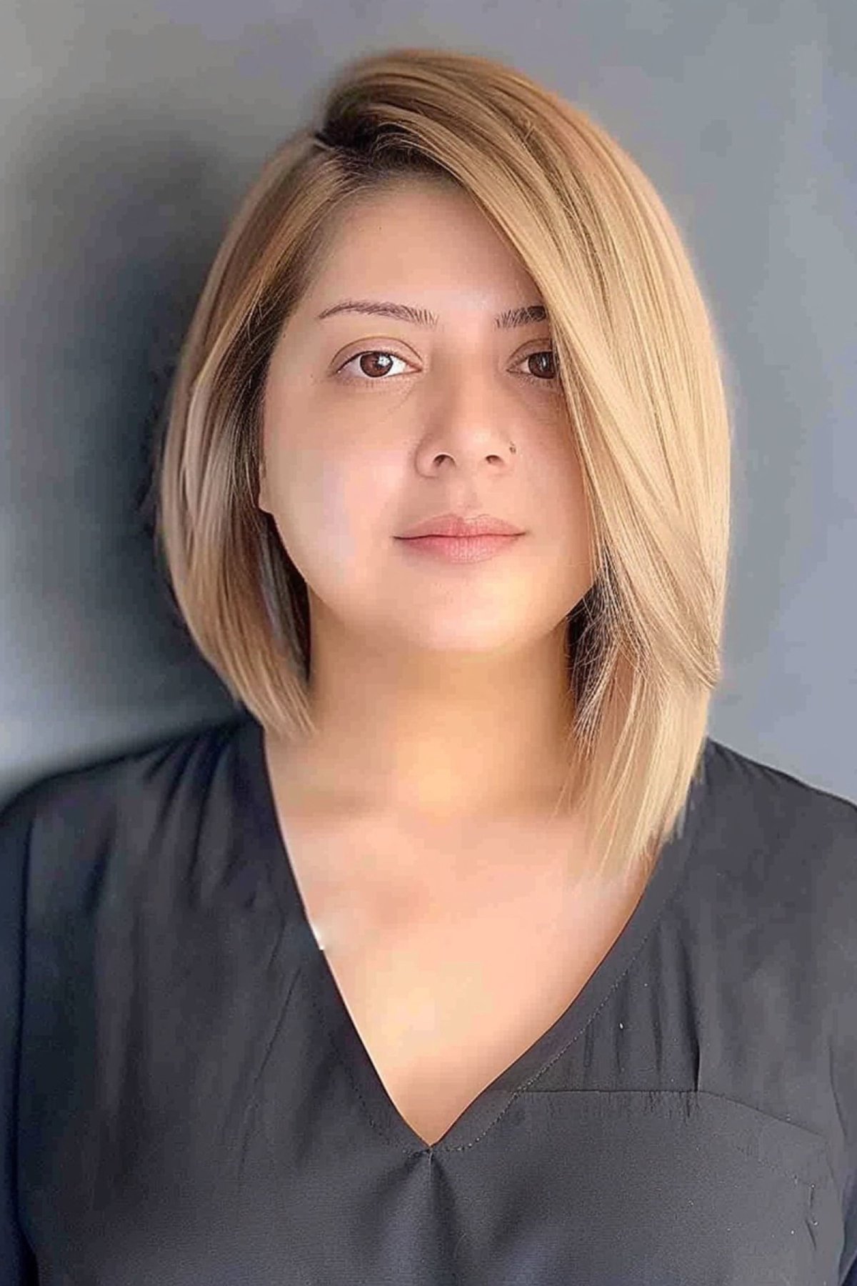 23 Flattering Long Bob Haircuts for Women with Full and Round Faces
