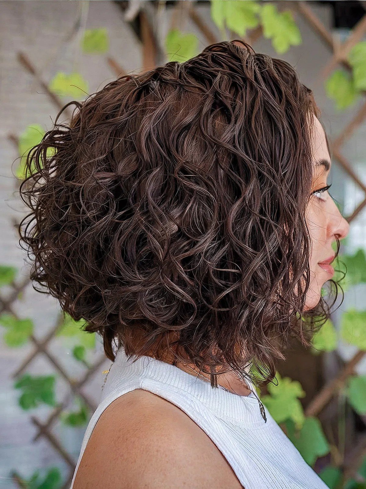 23 Stacked, Short Curly Bob Haircuts to Enhance Your Natural Curls