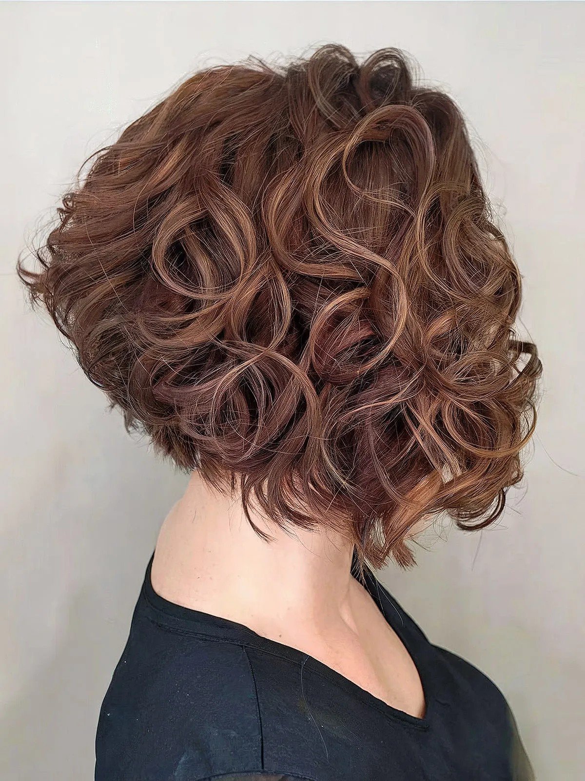 23 Stacked, Short Curly Bob Haircuts to Enhance Your Natural Curls