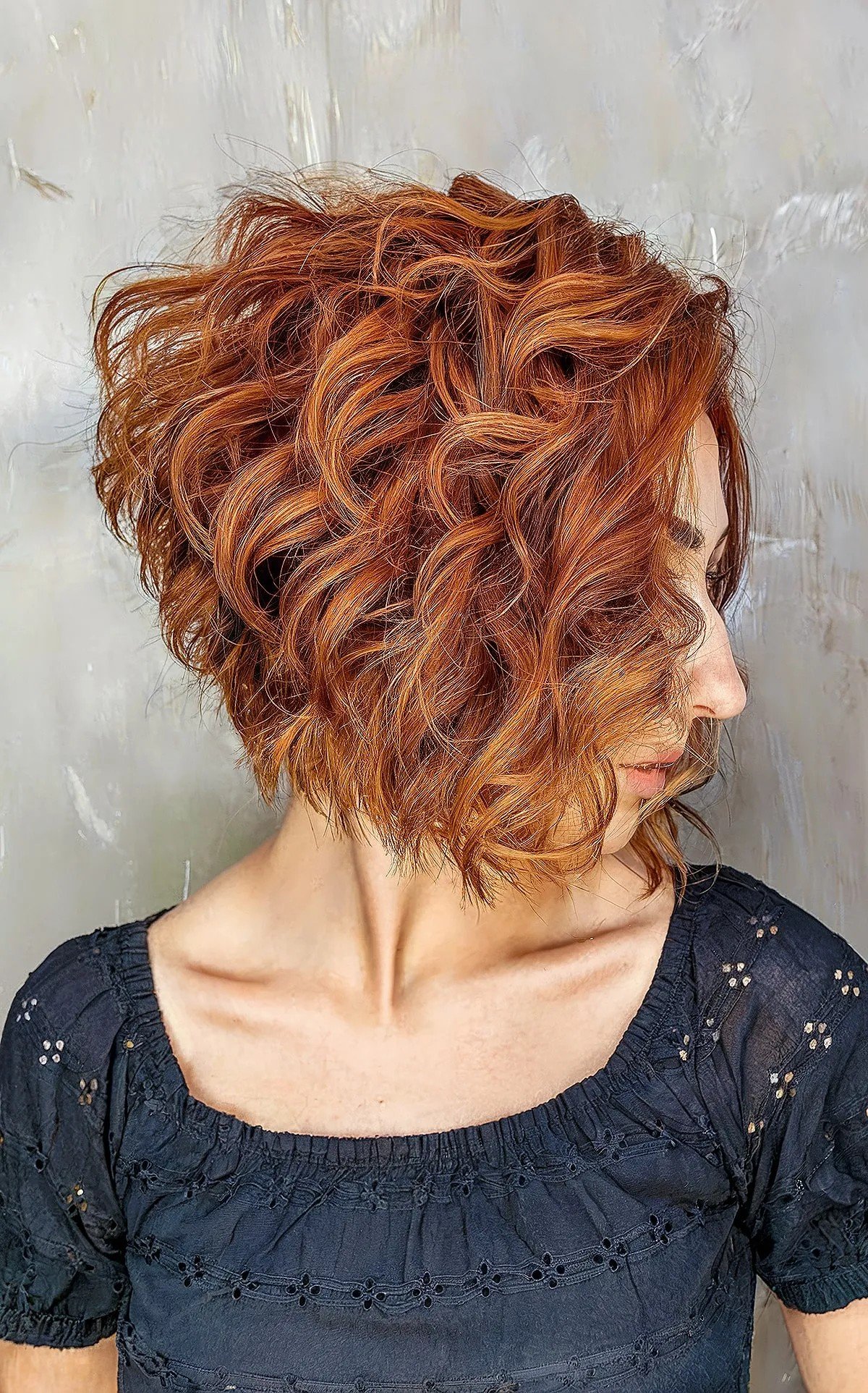 23 Stacked, Short Curly Bob Haircuts to Enhance Your Natural Curls
