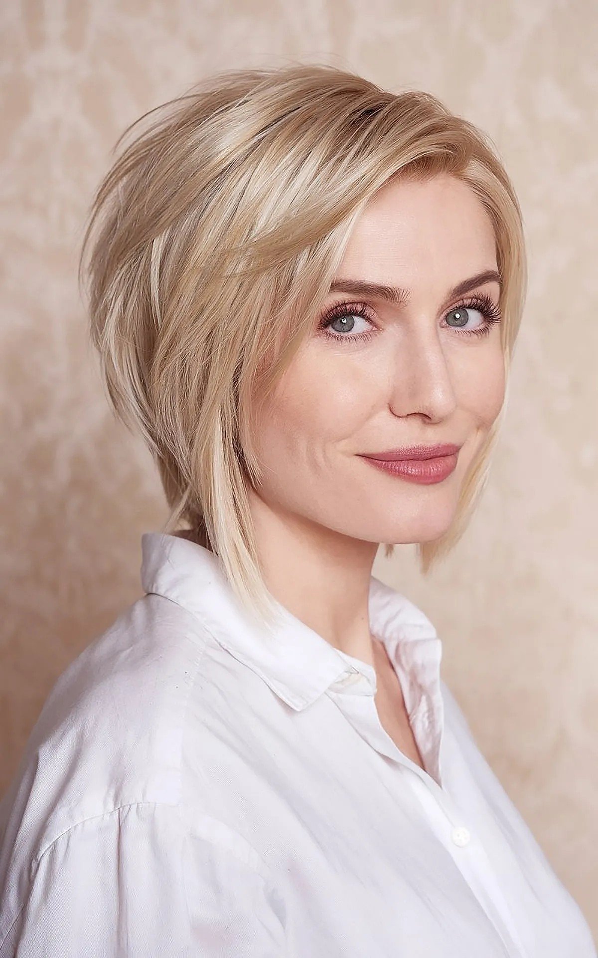 50+ Fresh Inverted Bob Haircut Ideas for 2025