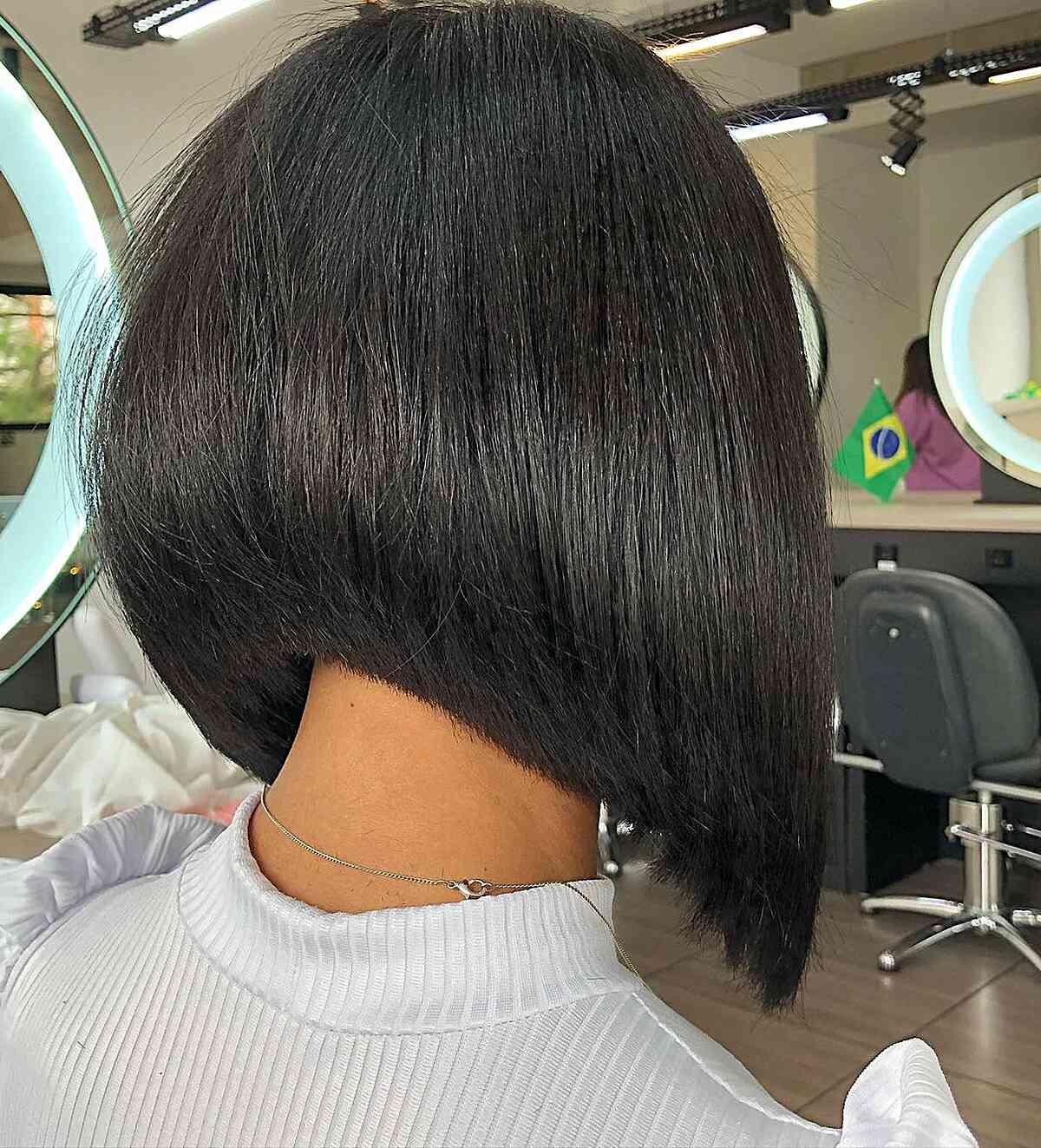 50 Best Bob Haircuts for Thick Hair to Feel Lighter