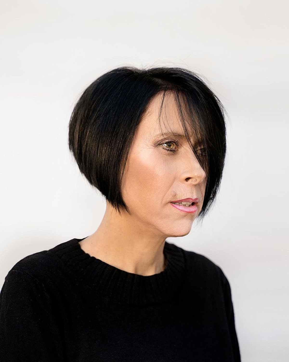 Top 22 Short Inverted Bob Haircuts Trending in 2025