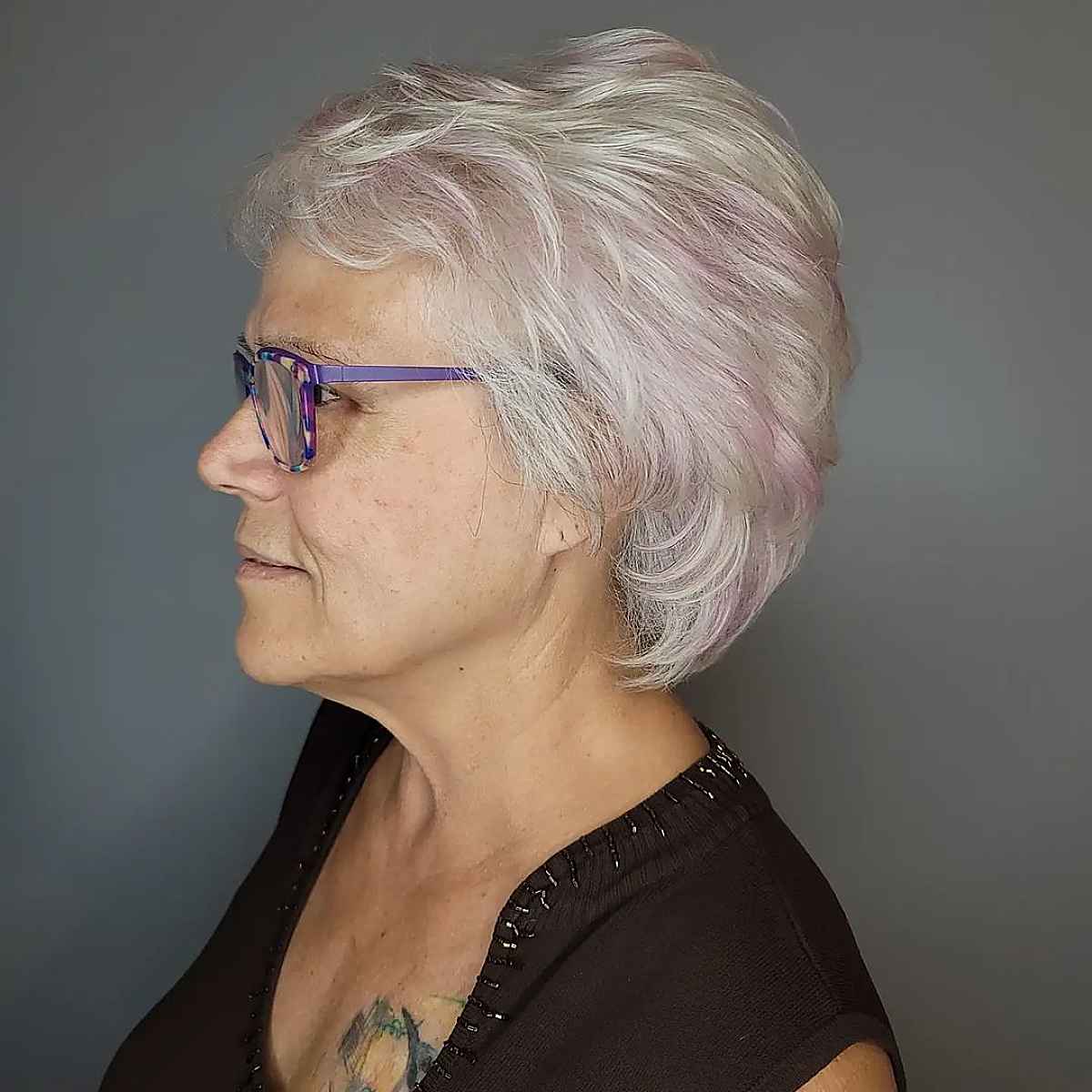 29 Feathered Bob Haircuts That Add Fullness & Movement to Your Hair