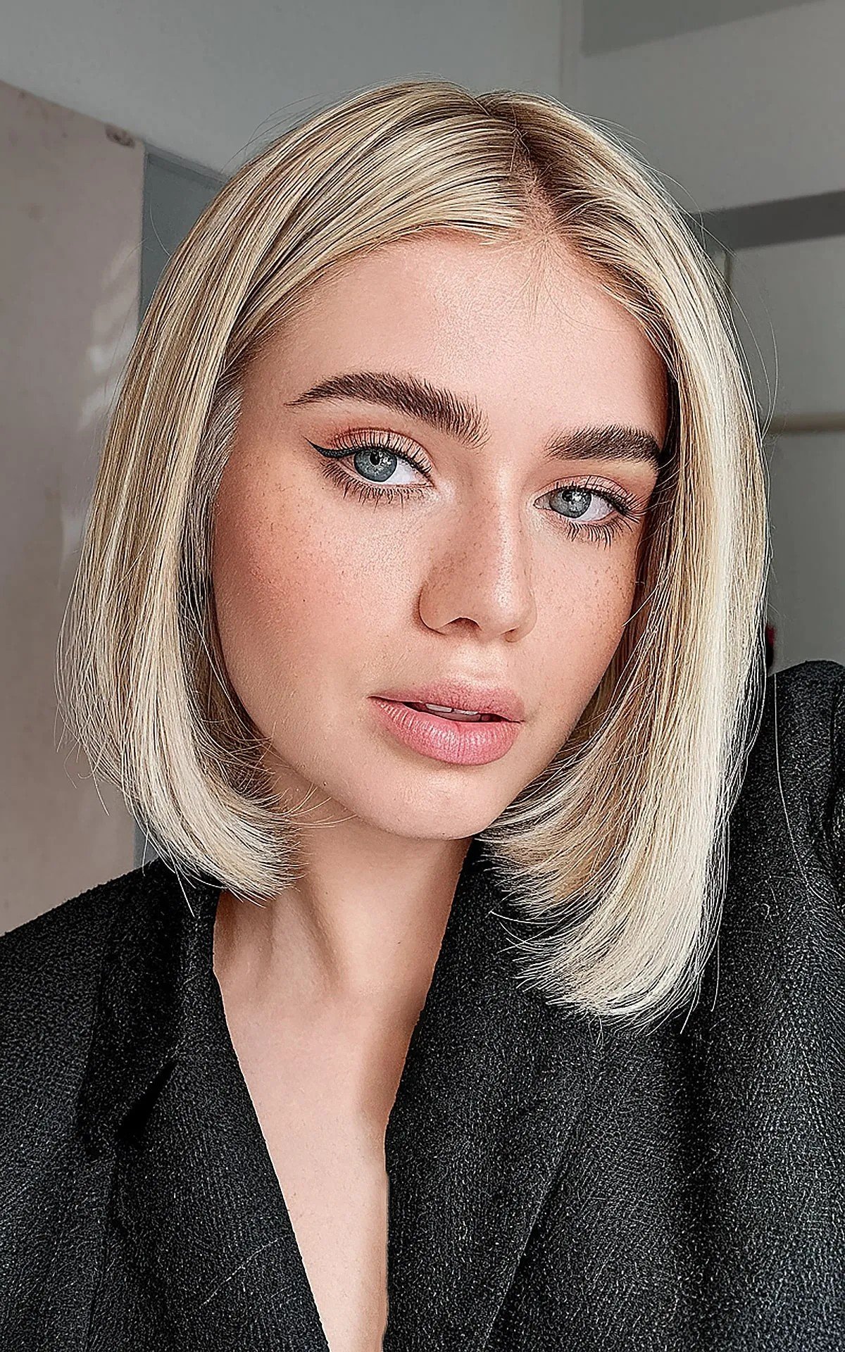 61 Straight Bob Haircut Ideas for a Sleek Bob Look