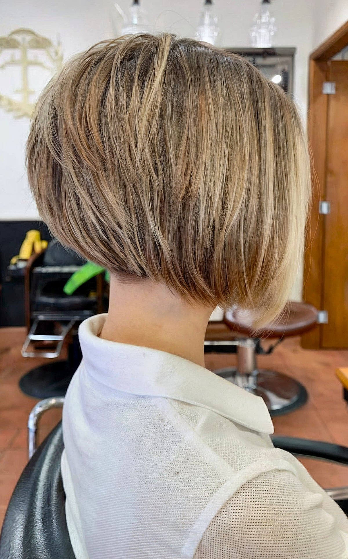 Top 50 Angled Bob Haircut Ideas + Face Shape & Hair Type Advice