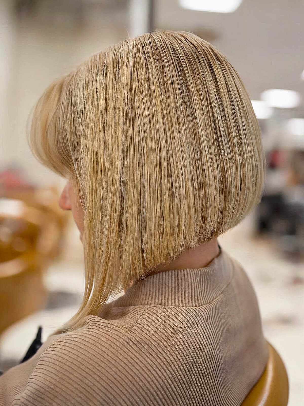 Top 50 Angled Bob Haircut Ideas + Face Shape & Hair Type Advice