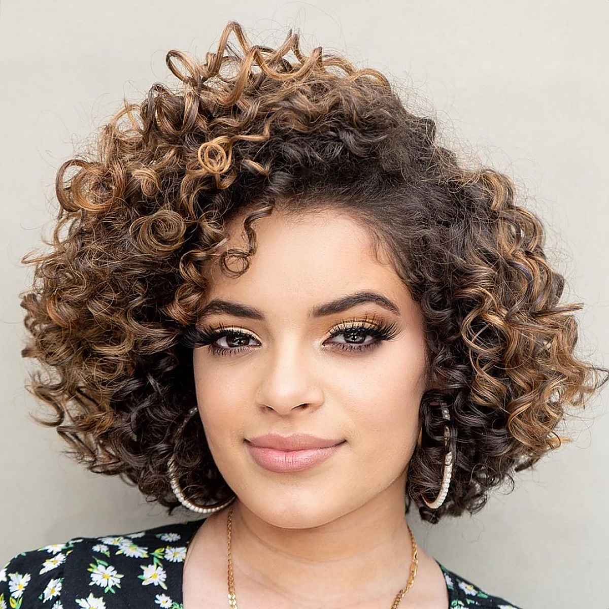 55+ Trendy Curly Bob Hairstyles To See Before You Decide