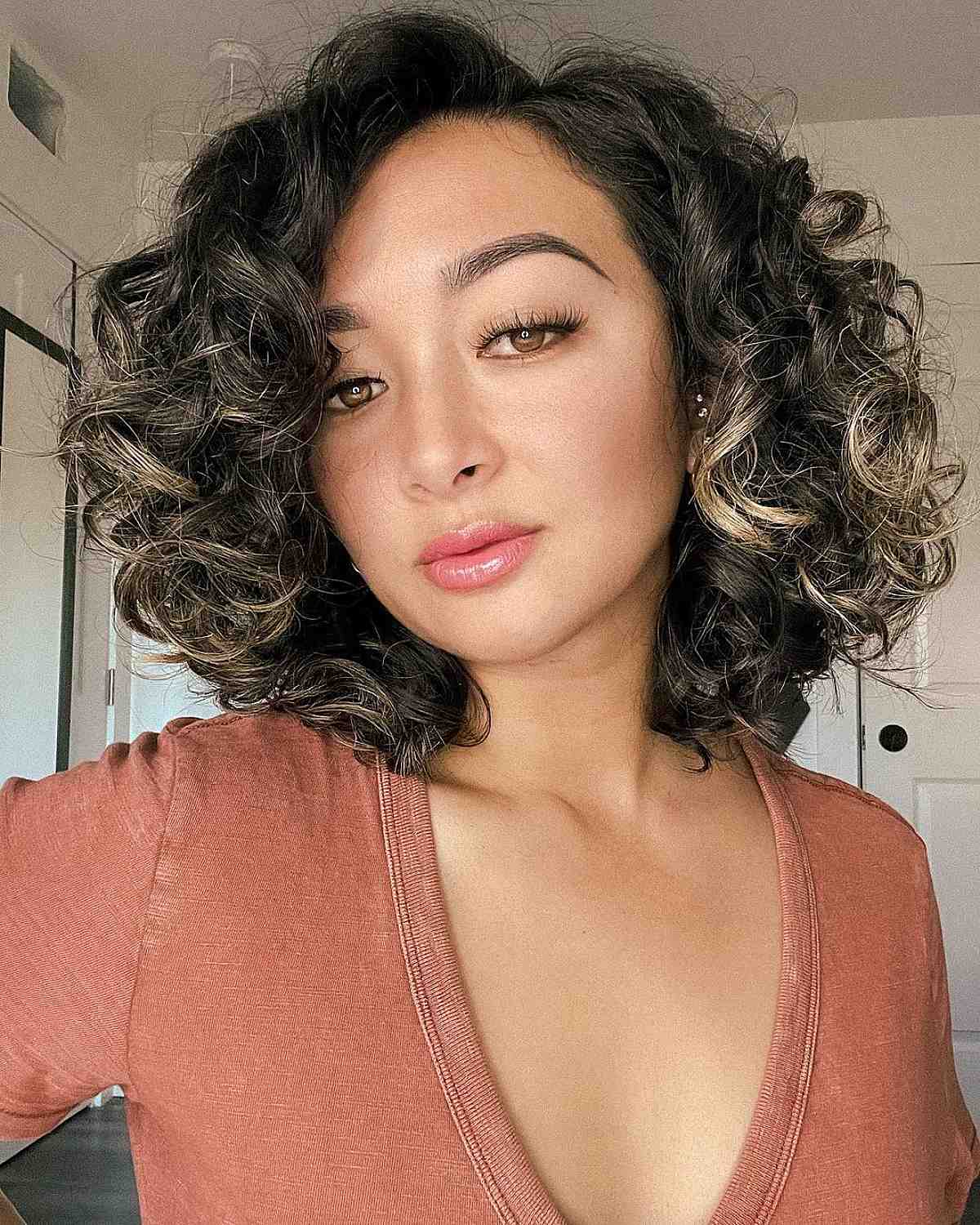 55+ Trendy Curly Bob Hairstyles To See Before You Decide
