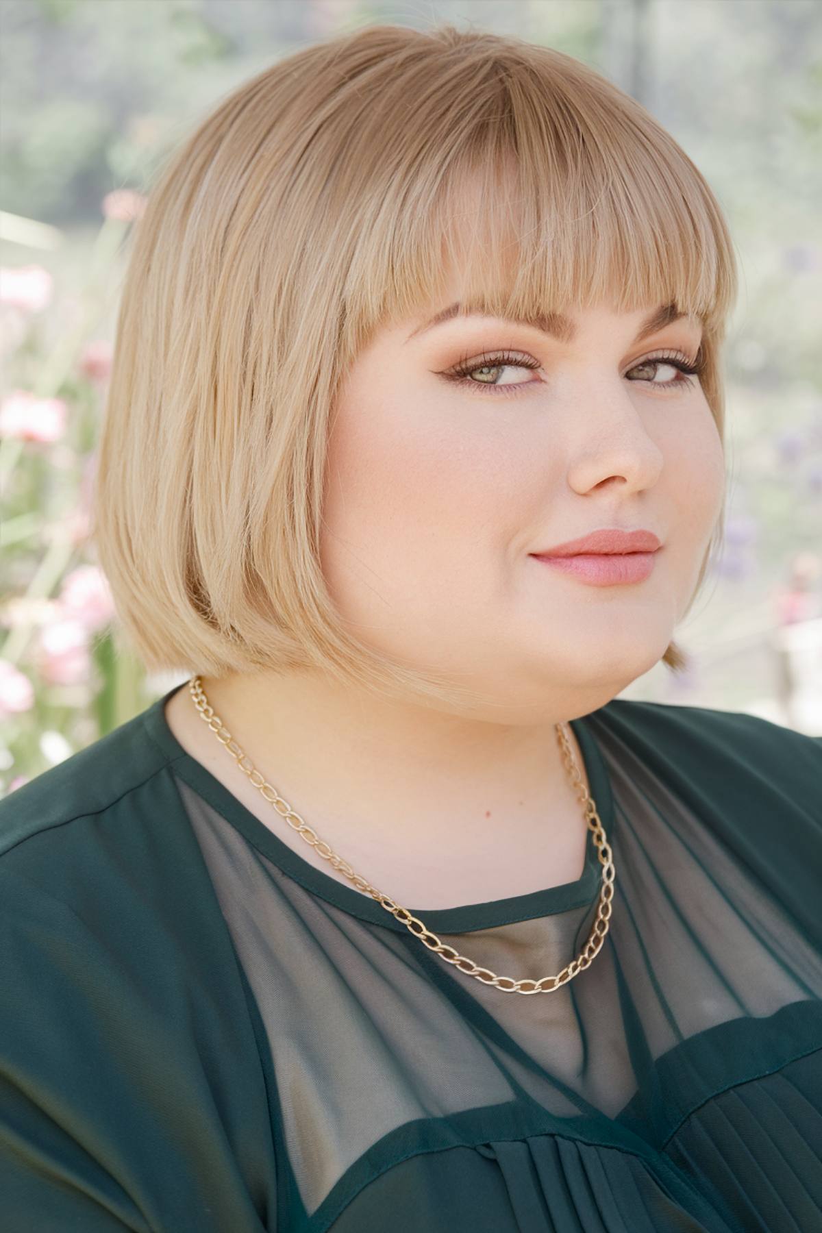 15+ Ways Plus Size Women Can Get a Flattering Bob Haircut for 2025