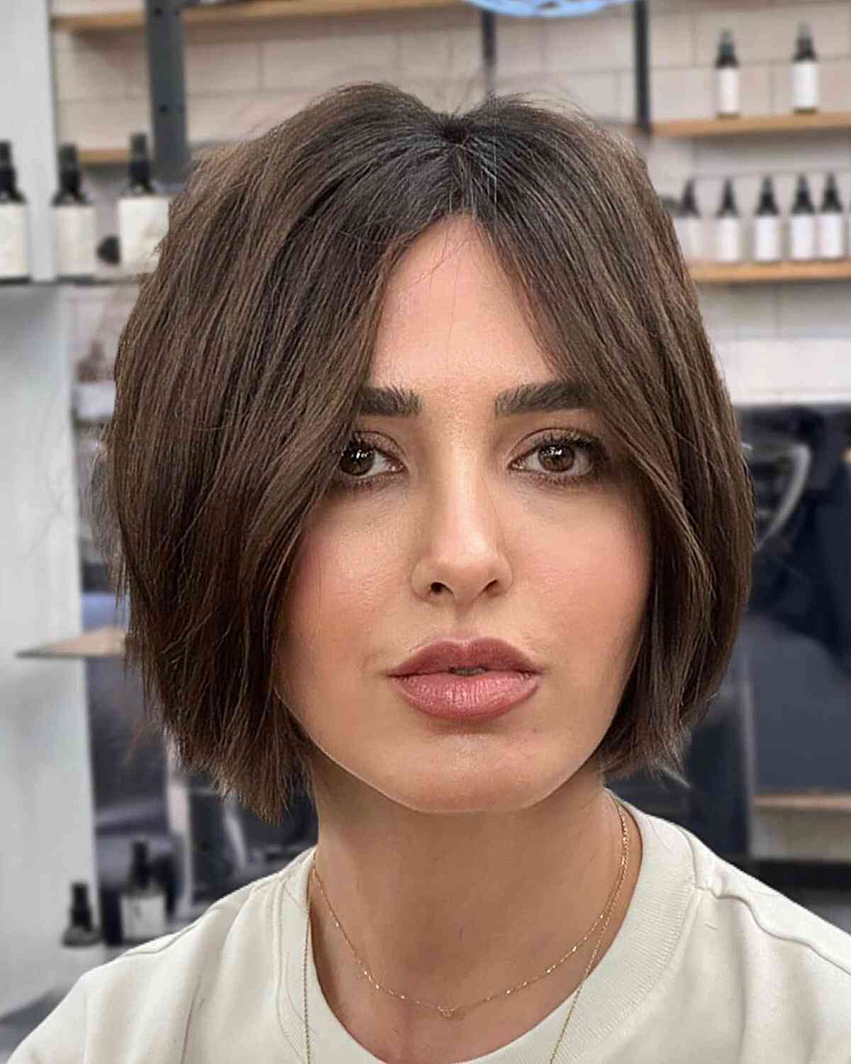 44 Chin-Length Bob Hairstyles That Will Stun You in 2025