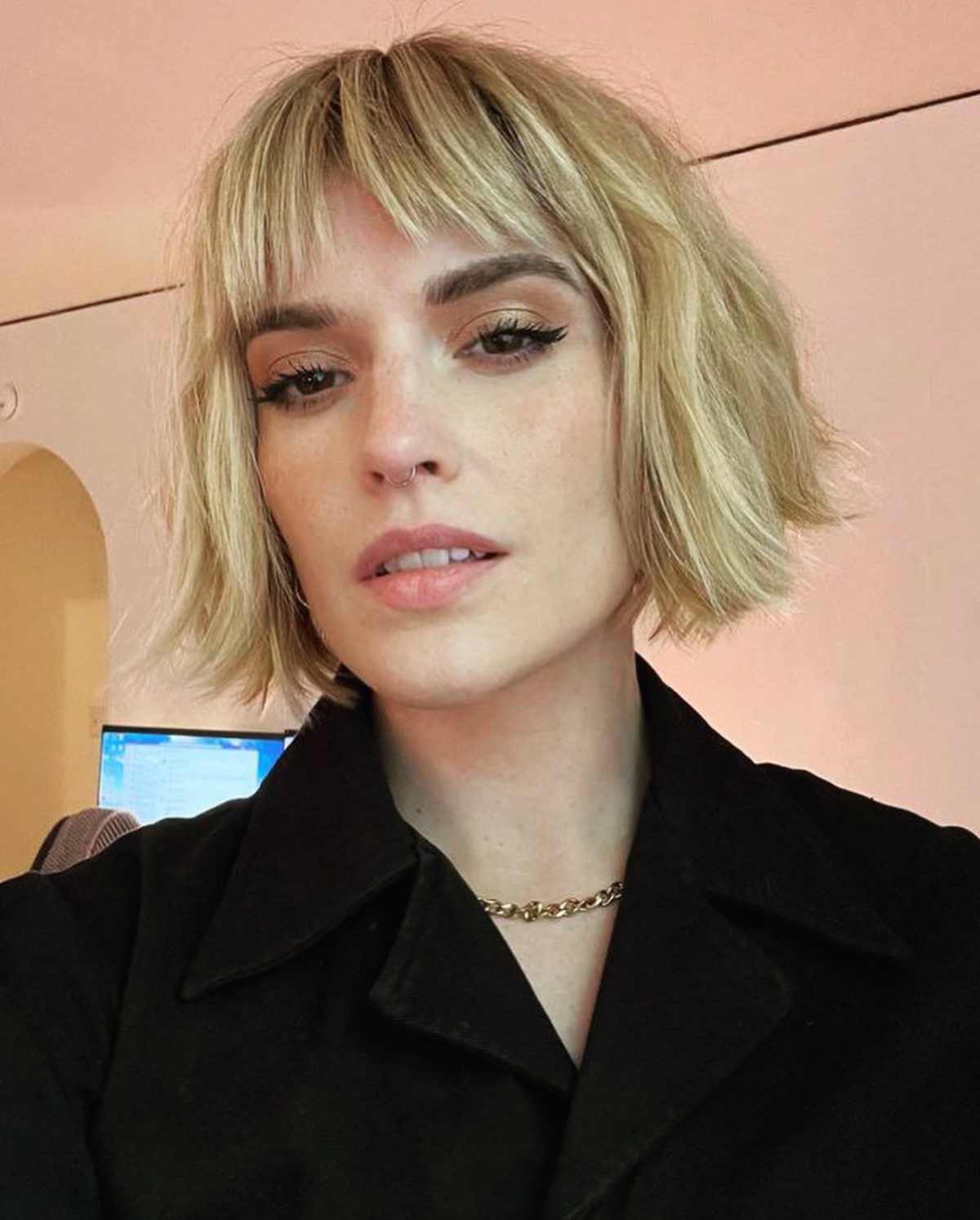 44 Chin-Length Bob Hairstyles That Will Stun You in 2025