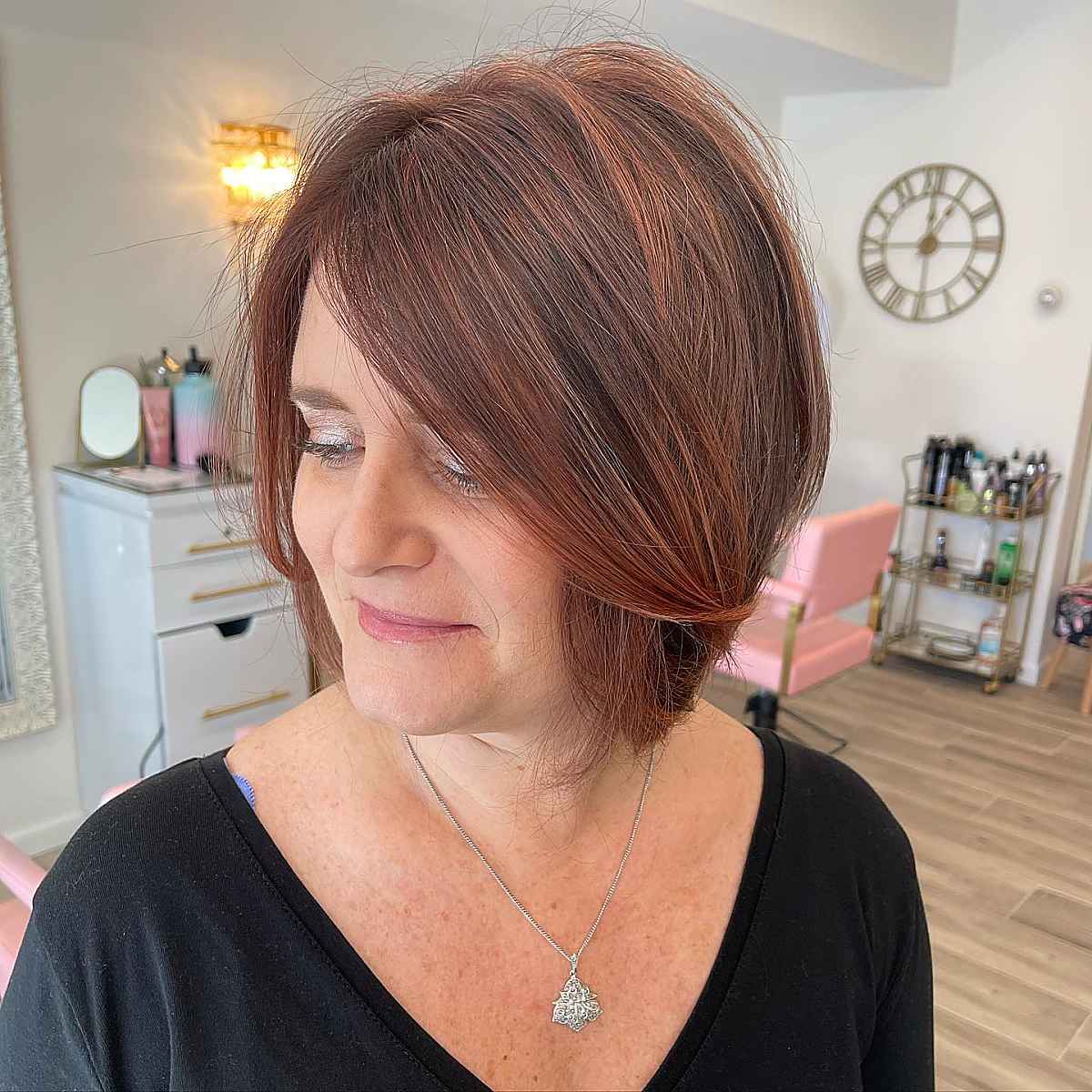 44 Chin-Length Bob Hairstyles That Will Stun You in 2025