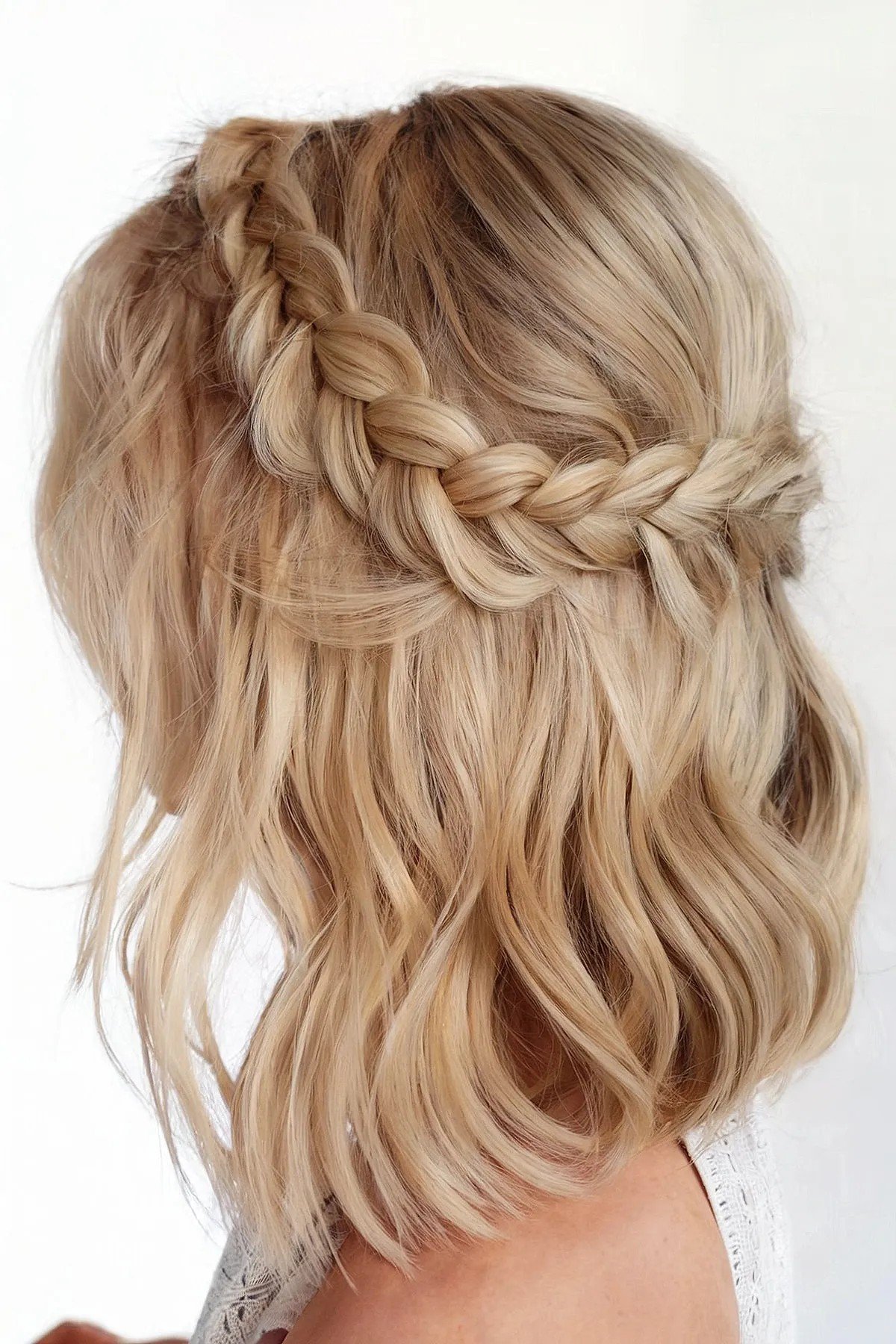 50 Cute Wavy Bob Hairstyles That Are Easy to Style
