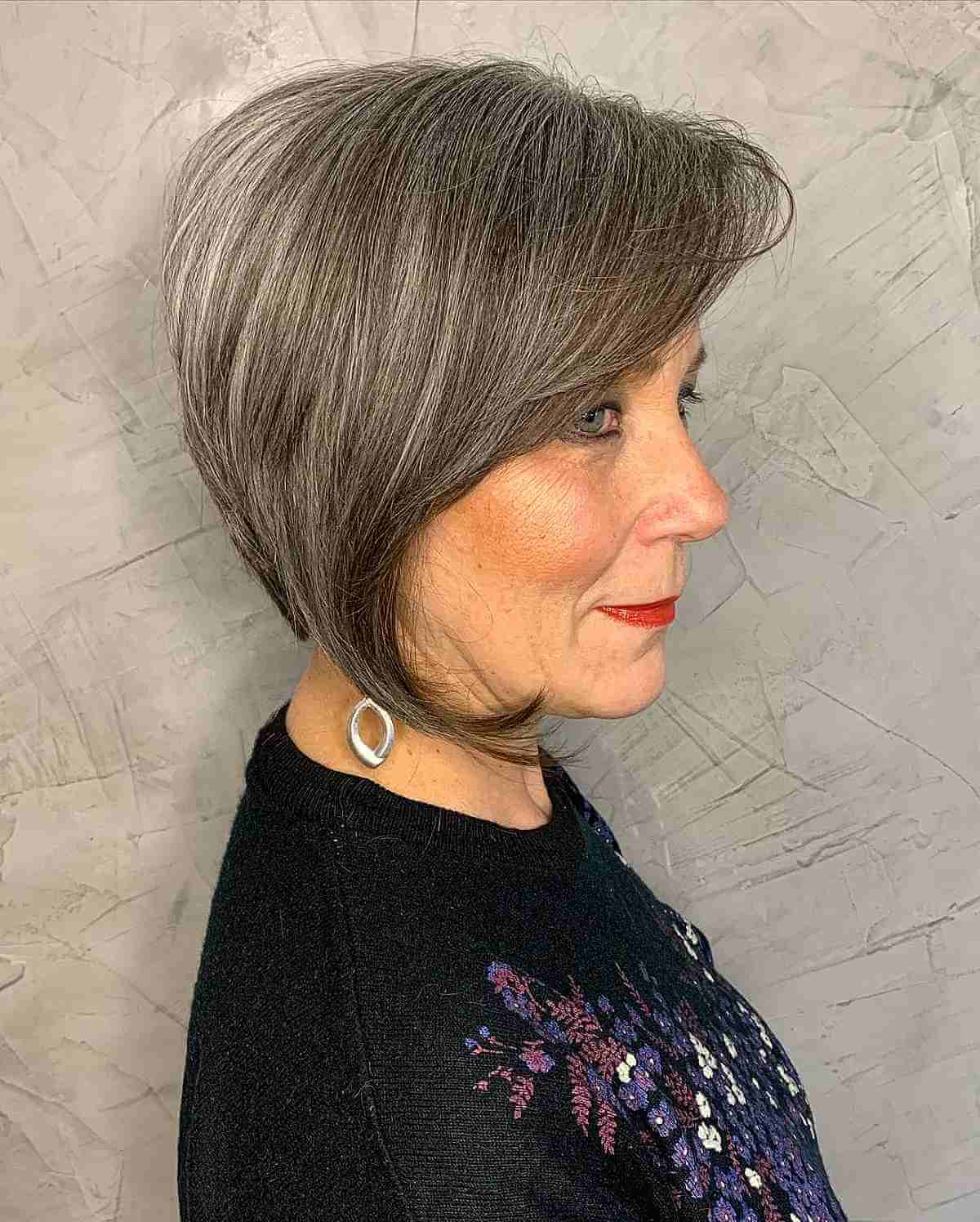 33 Gorgeous Short Bobs for Older Women with Style
