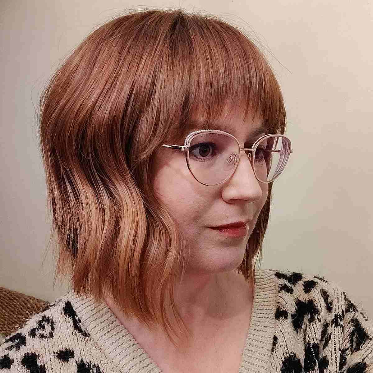 27 Cutest Wavy Bobs with Bangs Women Are Getting Right Now