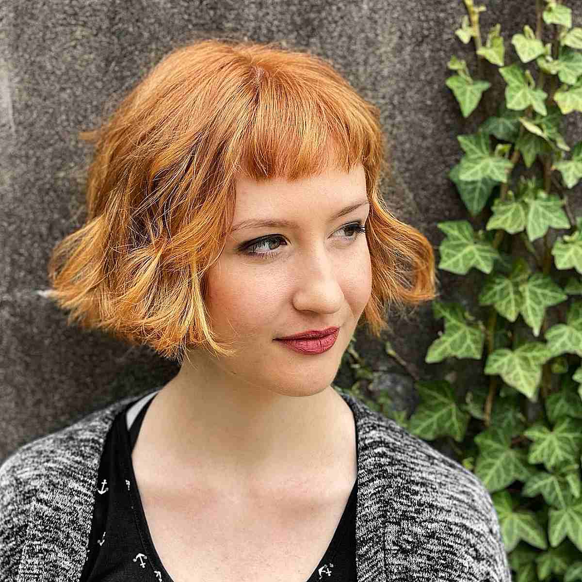 27 Cutest Wavy Bobs with Bangs Women Are Getting Right Now