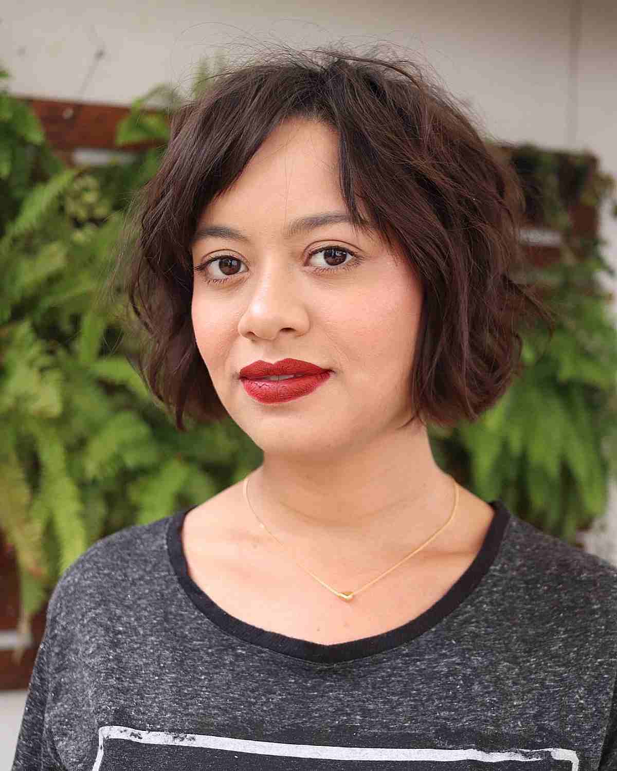 27 Cutest Wavy Bobs with Bangs Women Are Getting Right Now