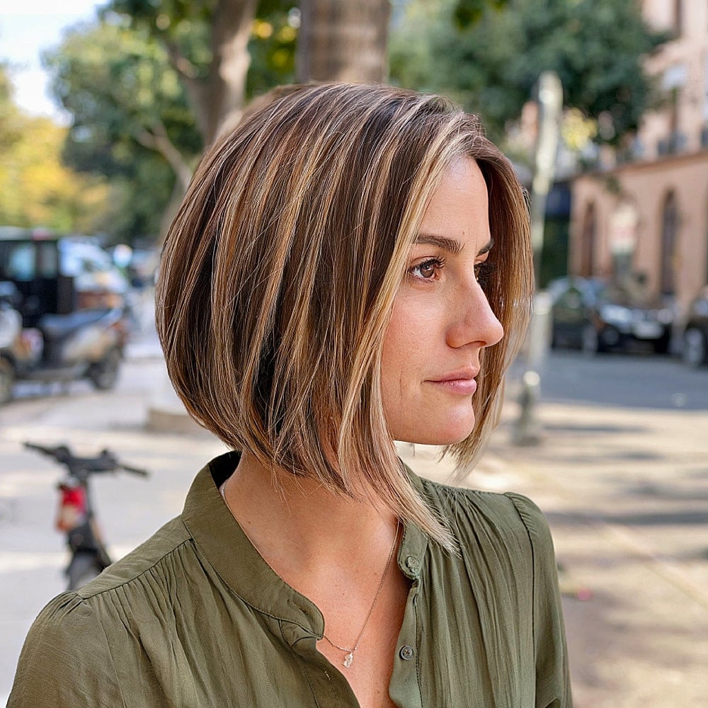 15+ Stunning Angled Bob Hairstyles for Women Over 30 in 2025