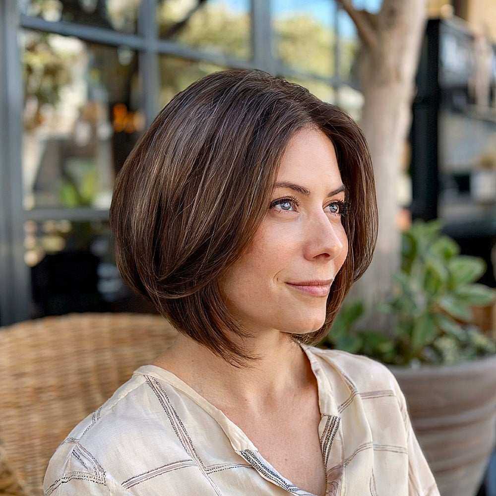 15+ Stunning Angled Bob Hairstyles for Women Over 30 in 2025