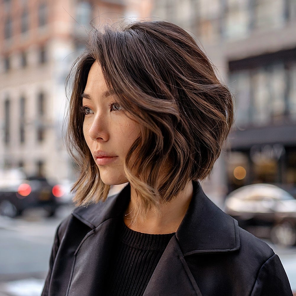 15+ Stunning Angled Bob Hairstyles for Women Over 30 in 2025