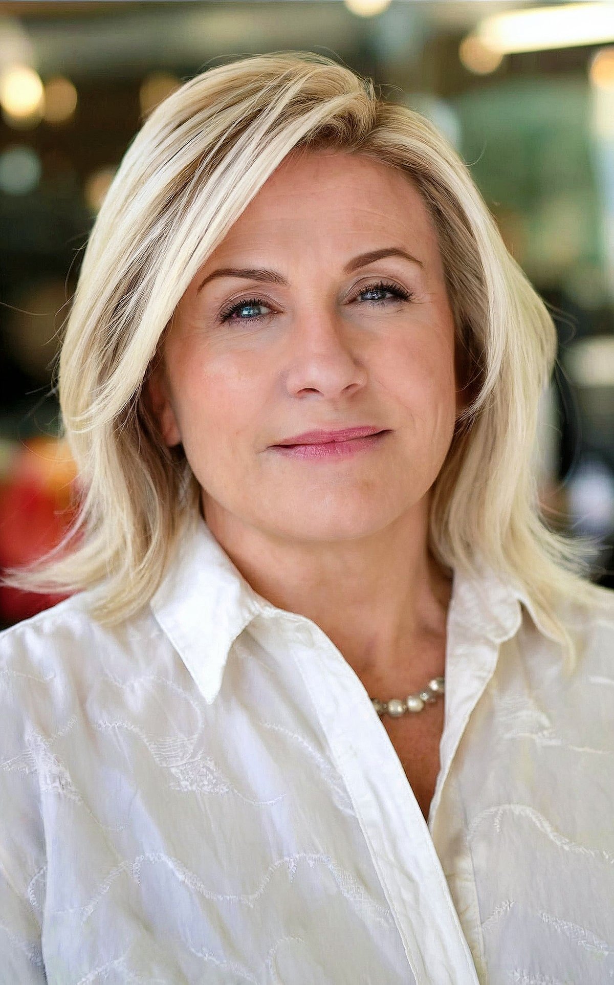 45 Modern Layered Bob Haircuts for Women Over 50 to Take Years Off
