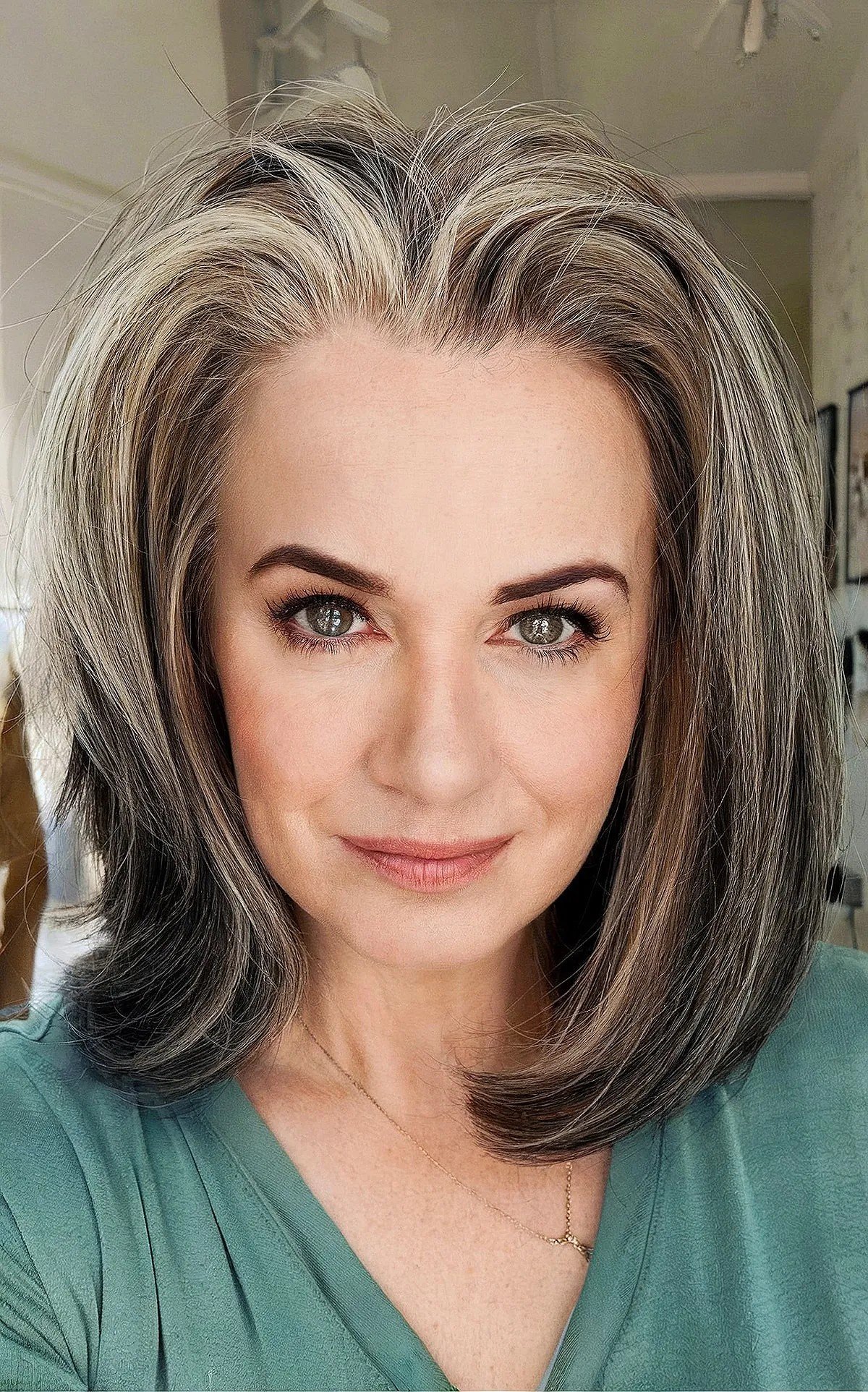 45 Modern Layered Bob Haircuts for Women Over 50 to Take Years Off
