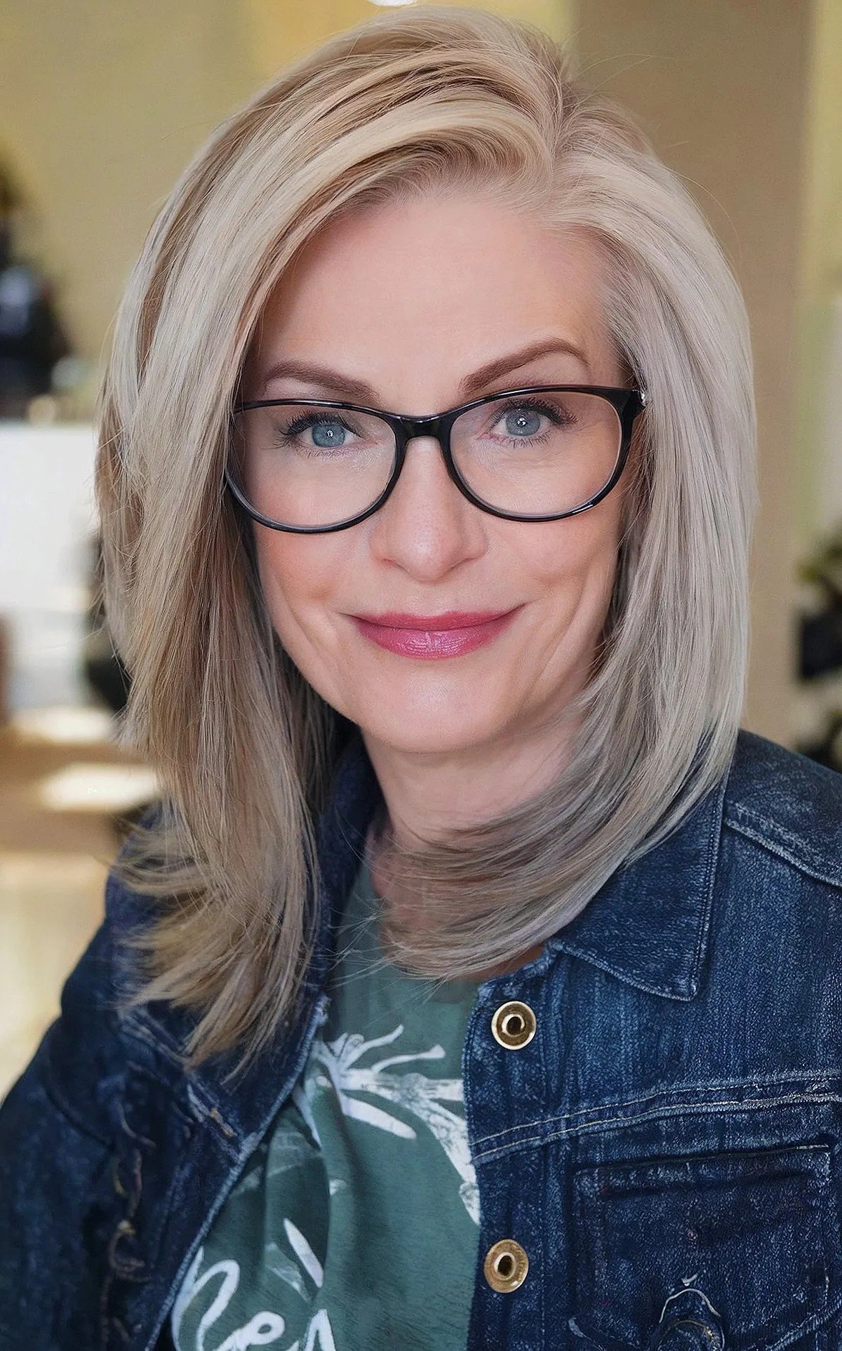 45 Modern Layered Bob Haircuts for Women Over 50 to Take Years Off