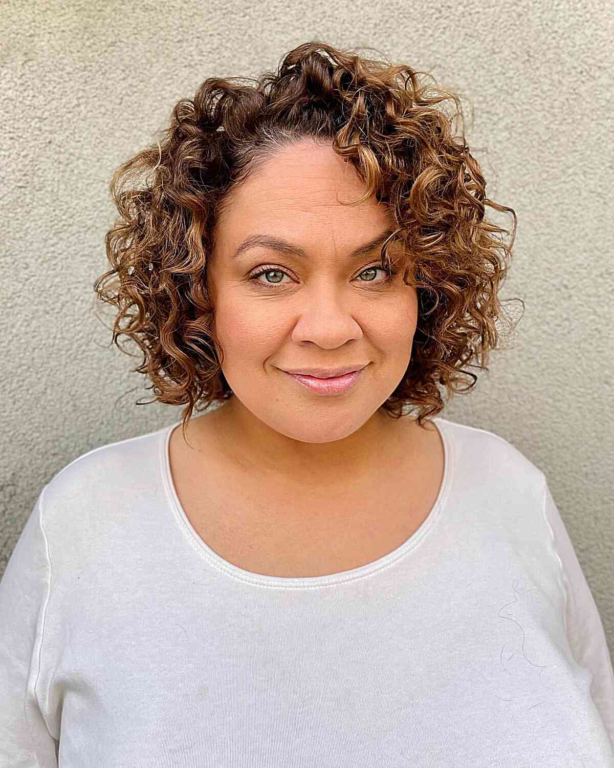 32 Short, Curly Bob Haircuts That Are Cute and Flattering