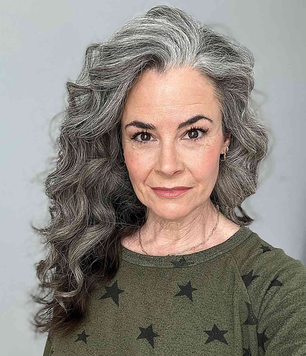 25 Age-Defying Hairstyles for Women Over 50 with Grey Hair