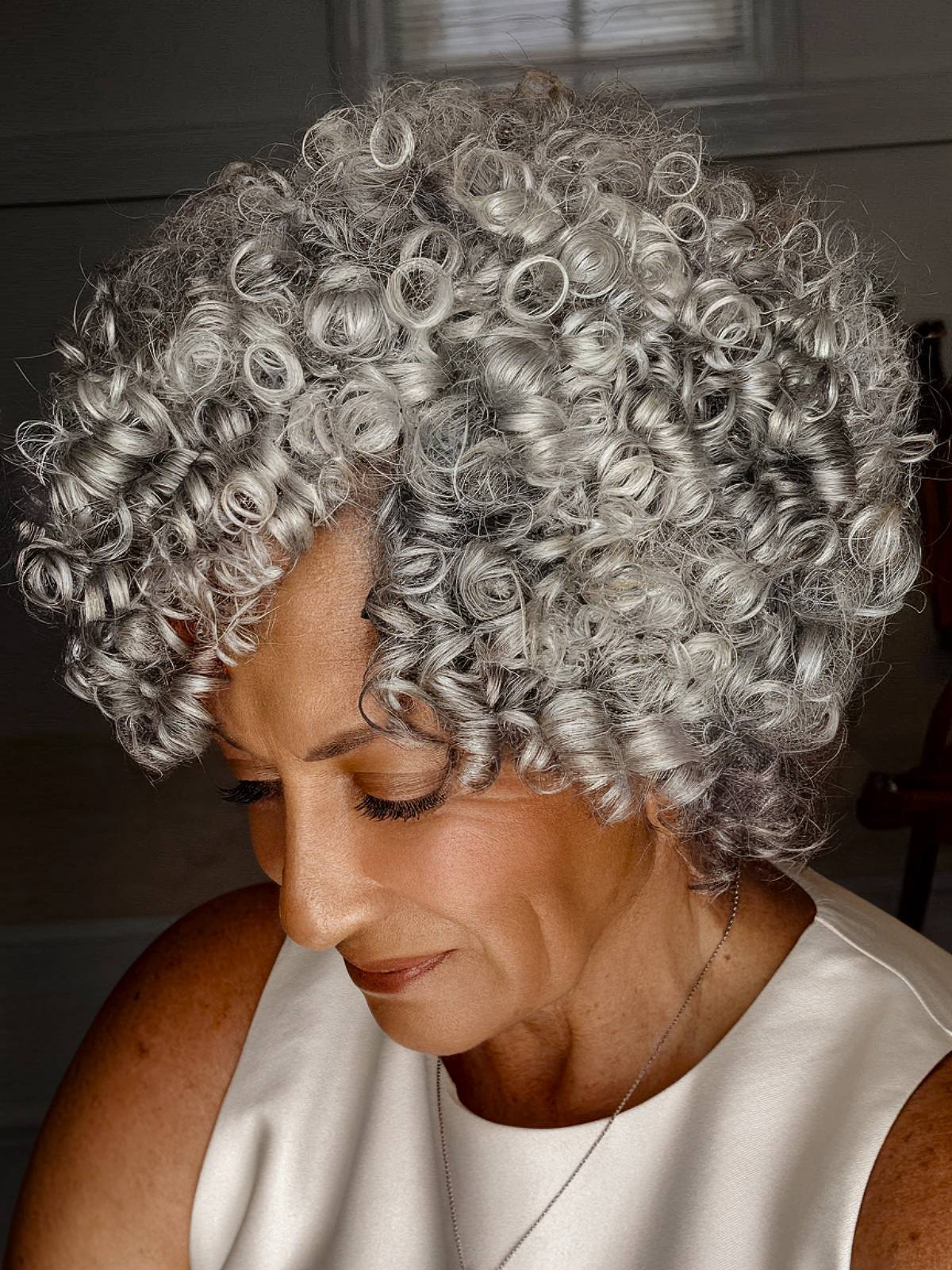 15+ Gorgeous Hairstyles for Black Women Over 60 to Shine in 2025