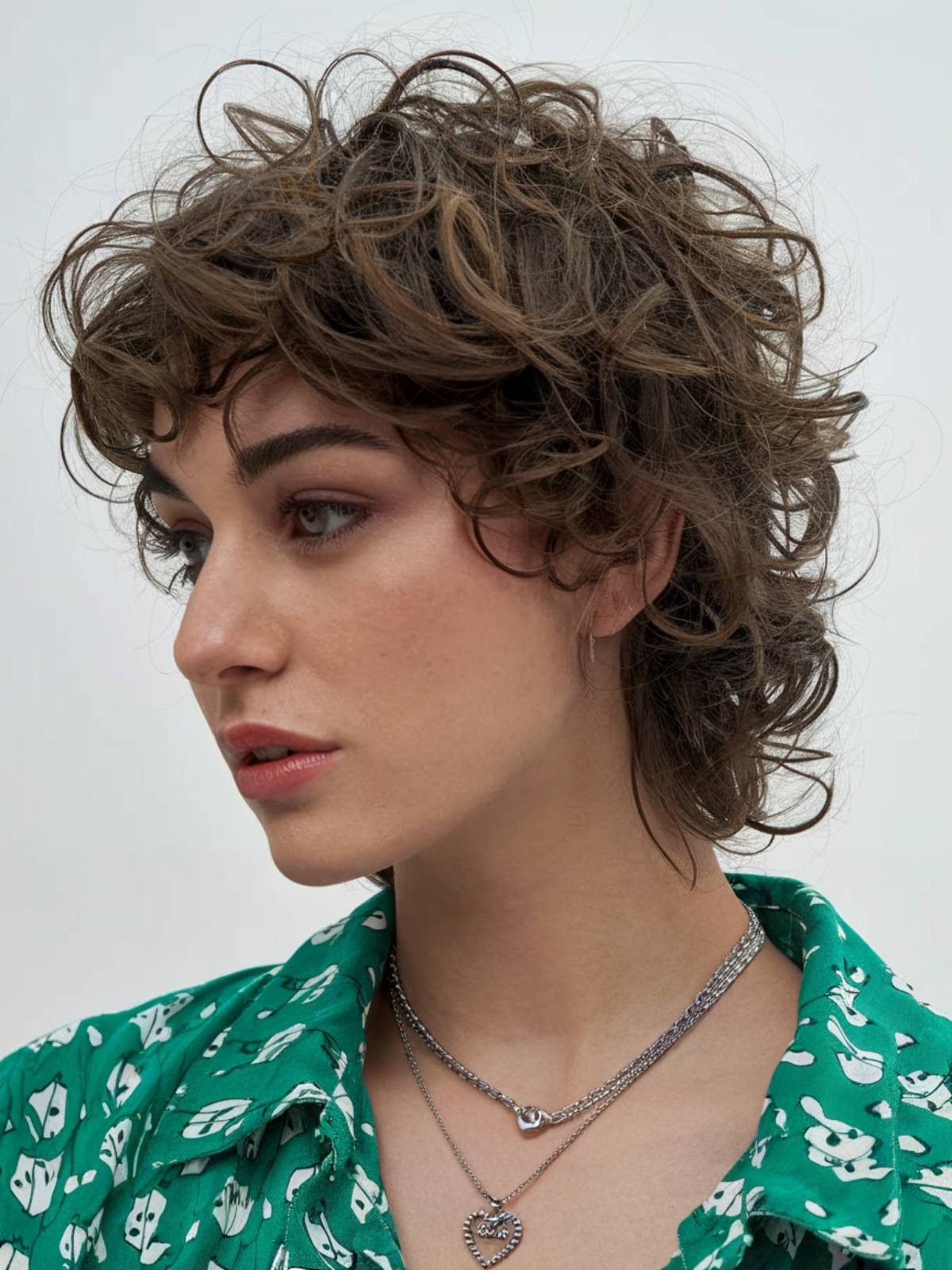 15+ Edgy Shaggy Mullet Looks Everyone Will Be Wearing in 2025