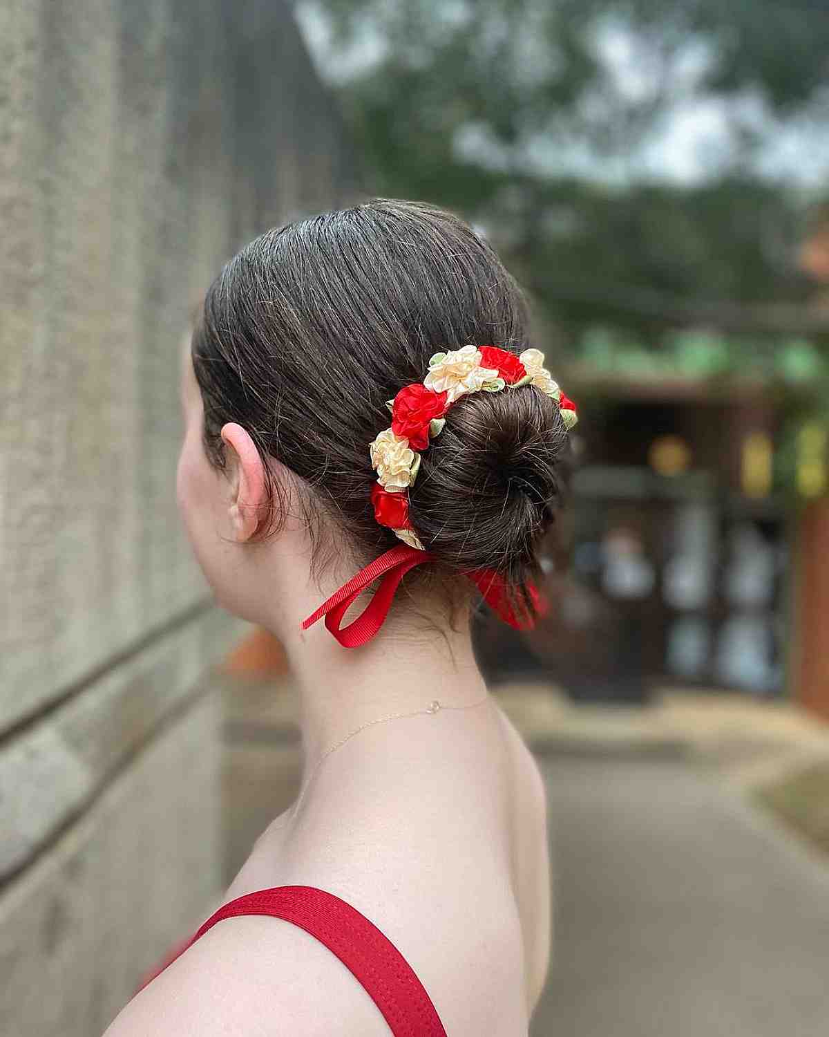 27 Simple Hairstyles for Long Hair in Under 10 Seconds
