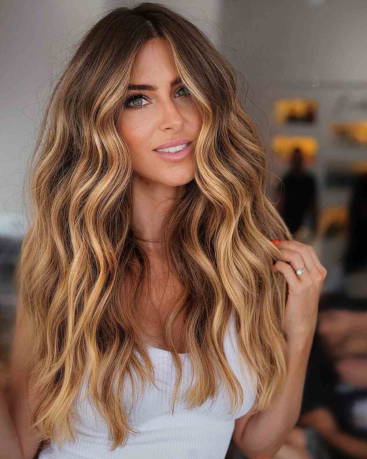 Top 11 Long Hairstyles for Oval Face Shapes in 2025
