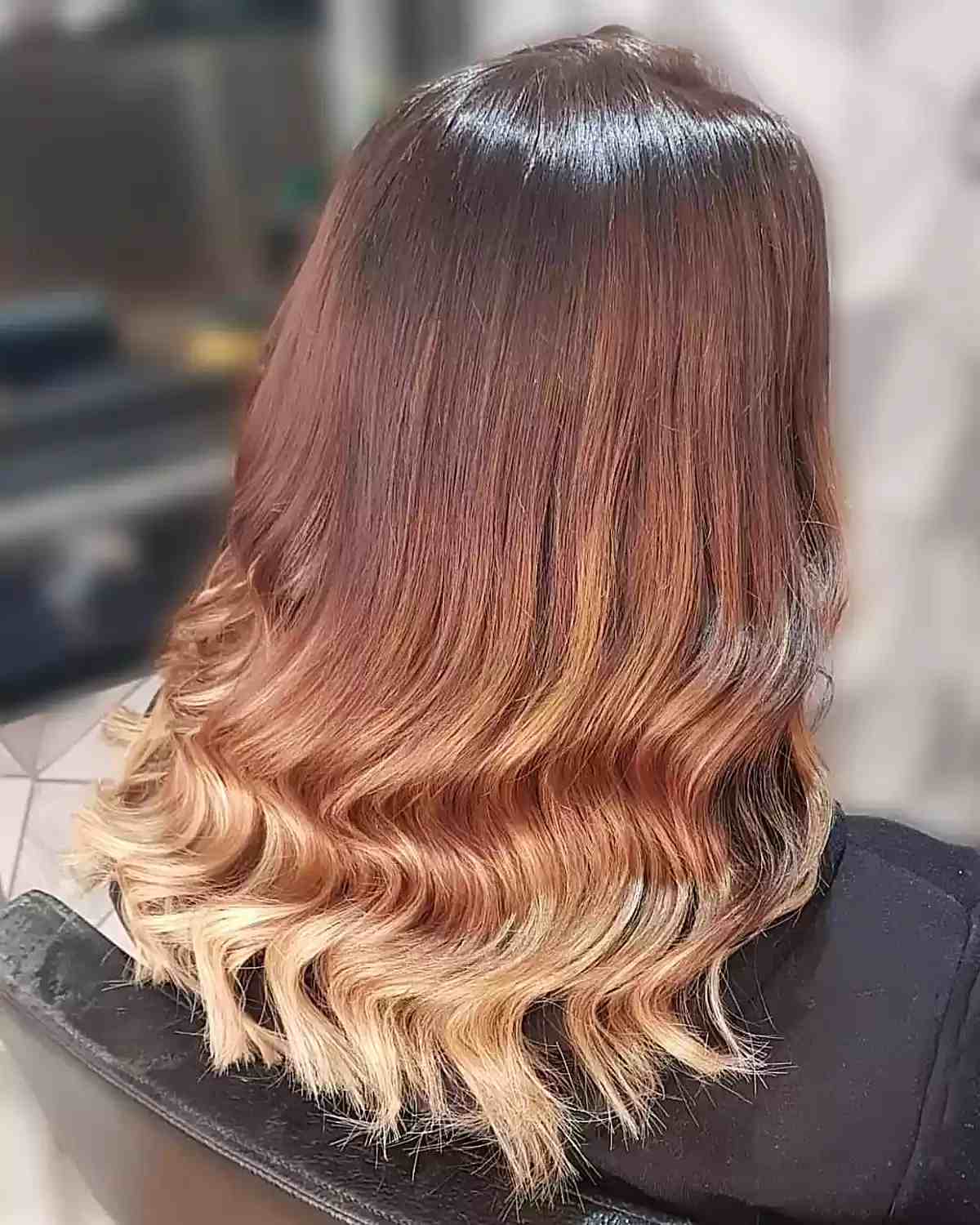 Top 47 Long Wavy Hair Trends for 2025