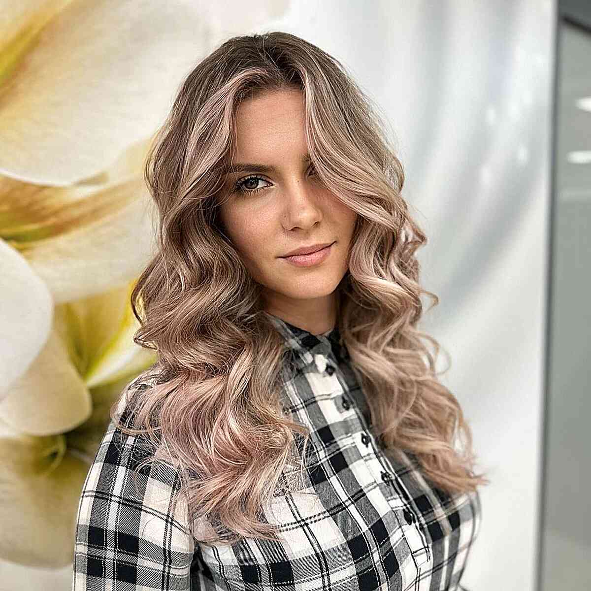 Top 47 Long Wavy Hair Trends for 2025