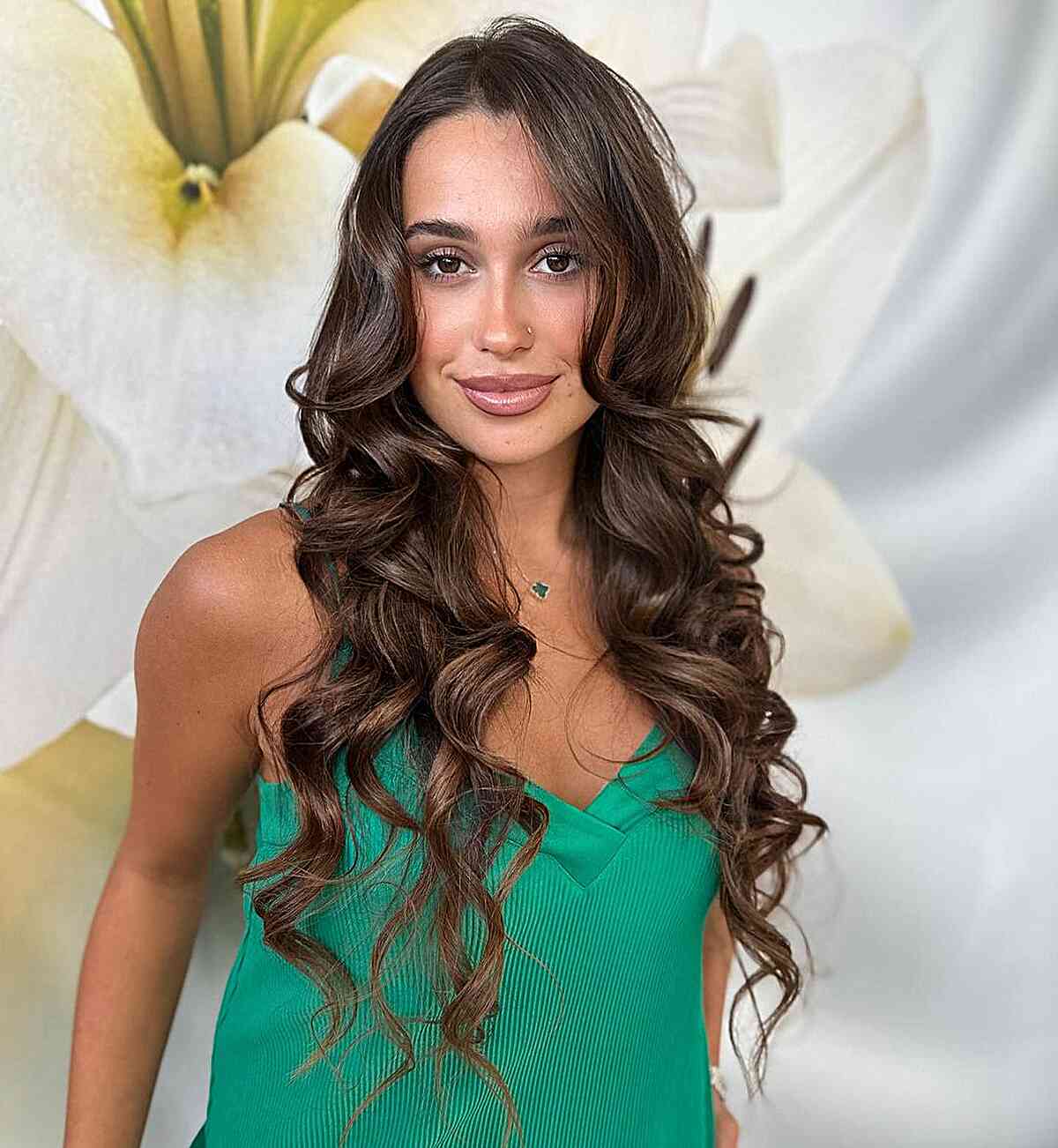 Top 47 Long Wavy Hair Trends for 2025