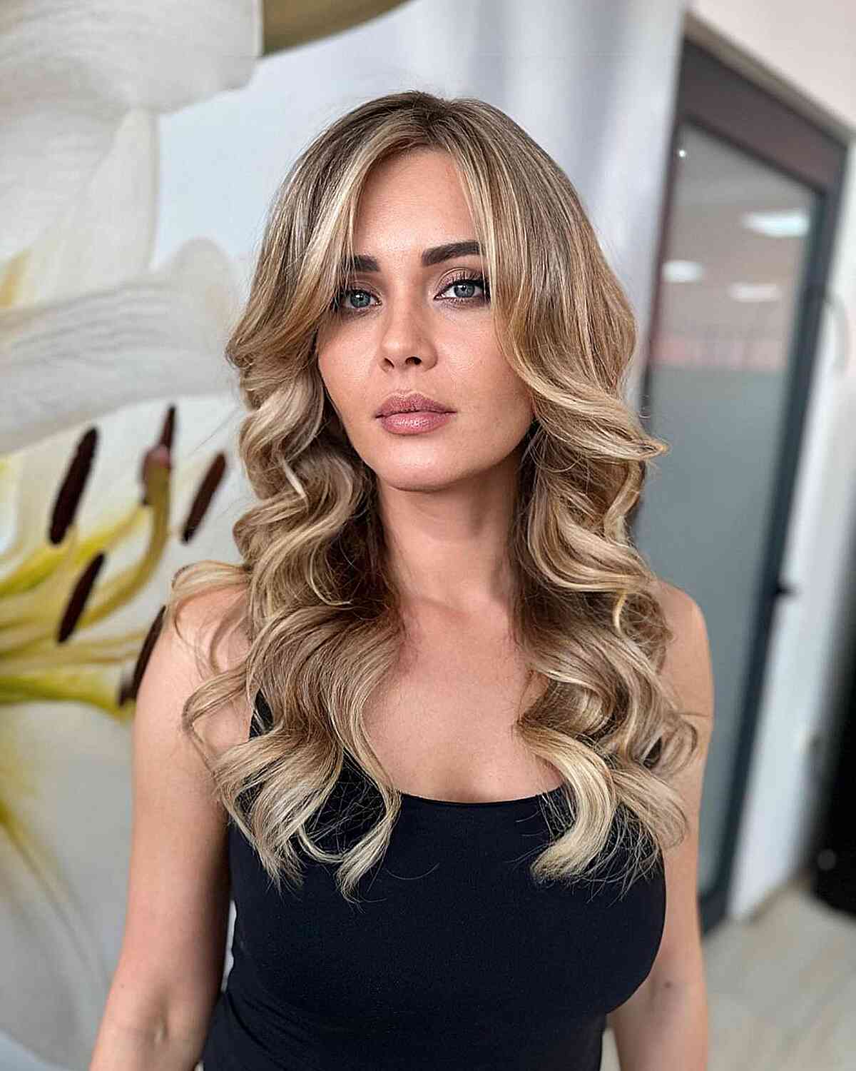 Top 47 Long Wavy Hair Trends for 2025
