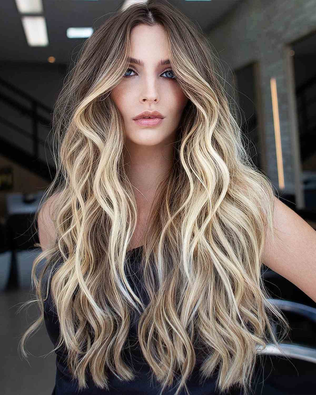 Top 47 Long Wavy Hair Trends for 2025
